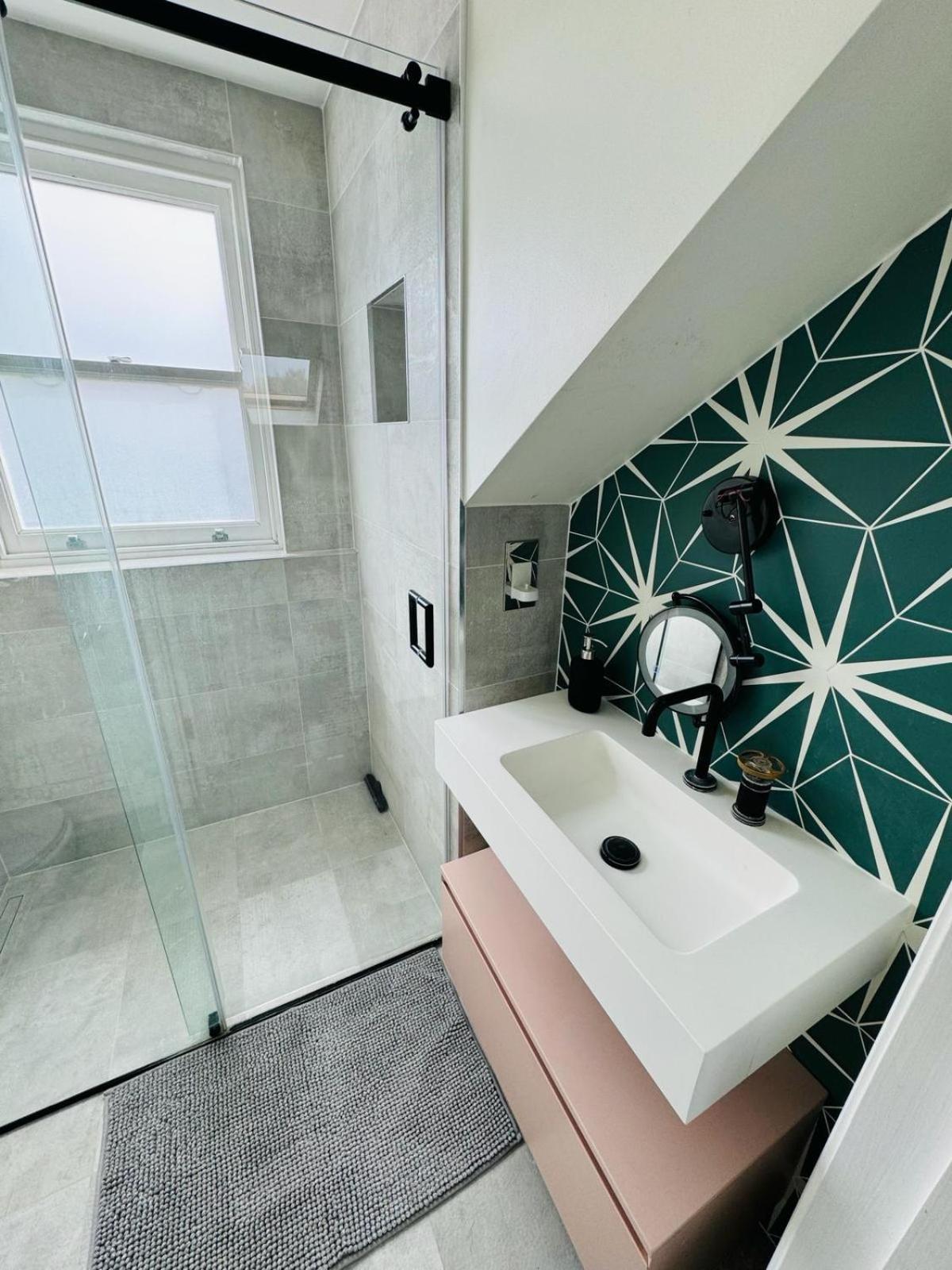 Stunning Flat In Chiswick Leilighet London Eksteriør bilde