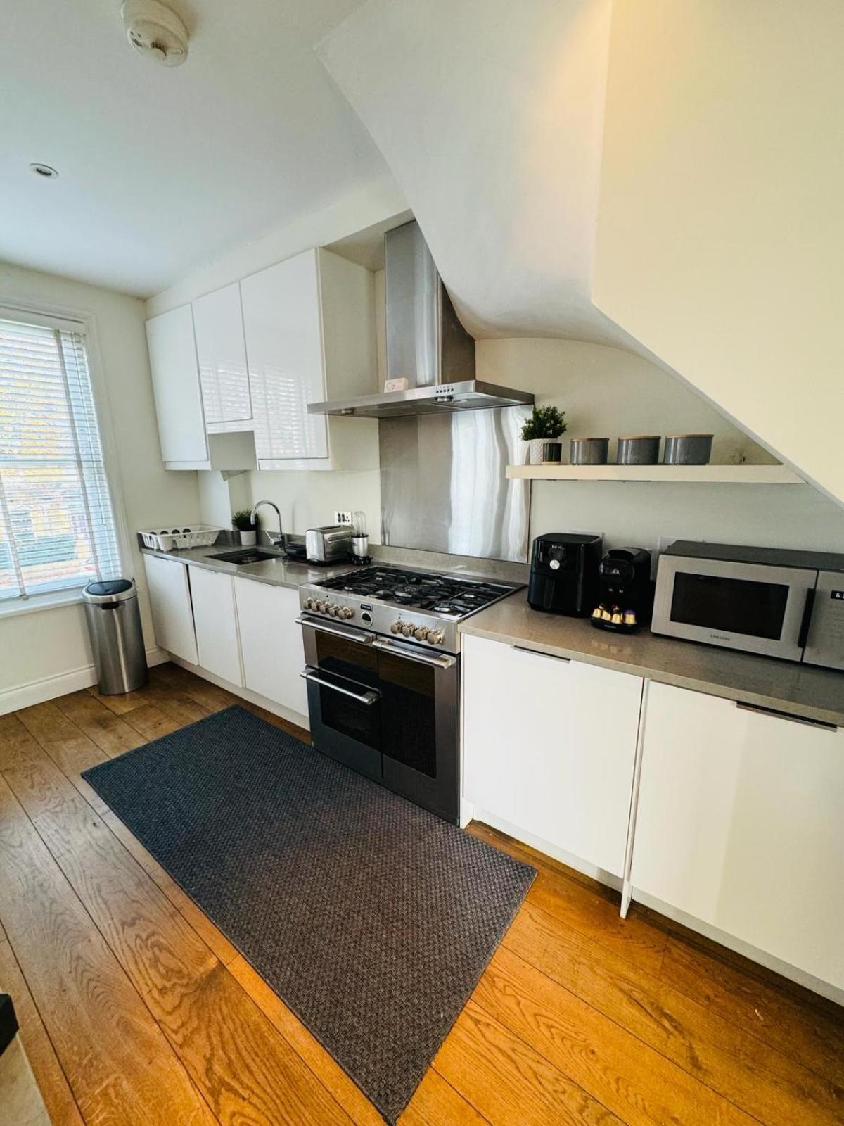 Stunning Flat In Chiswick Leilighet London Eksteriør bilde